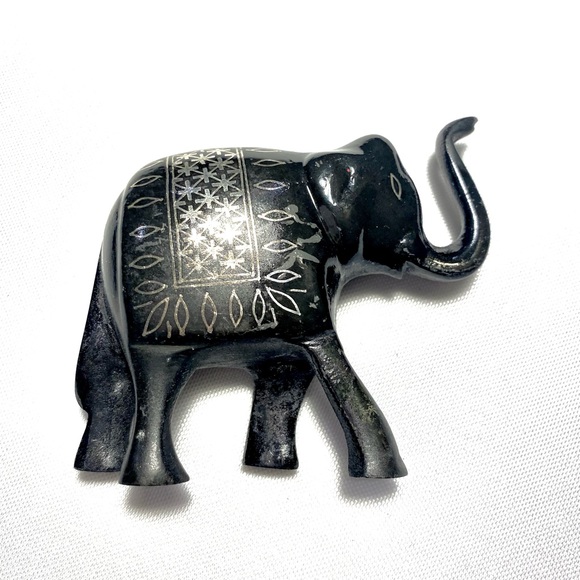 Bidriware Silver Inlay Elephant Souvenir - Picture 3 of 7